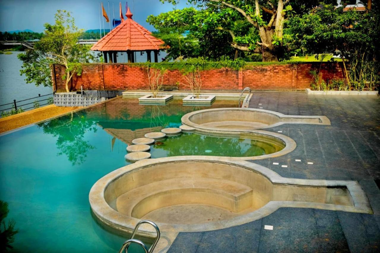 The River Retreat Heritage Ayurvedic Resort Shoranur Exteriér fotografie