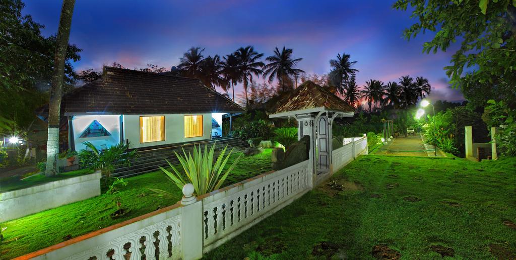 The River Retreat Heritage Ayurvedic Resort Shoranur Exteriér fotografie