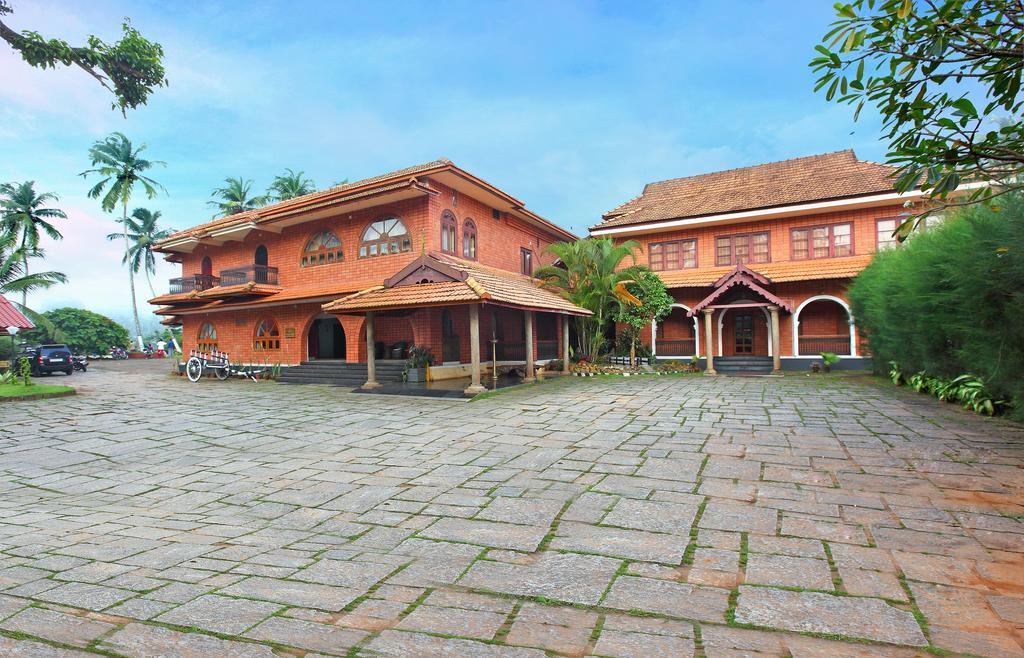 The River Retreat Heritage Ayurvedic Resort Shoranur Exteriér fotografie