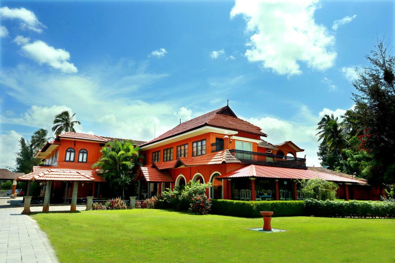 The River Retreat Heritage Ayurvedic Resort Shoranur Exteriér fotografie